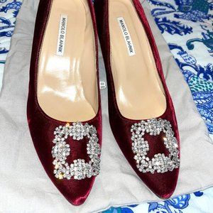 100% Manolo Blahnik Hangisi Iconic Velour Burgundy 70 Pumps 41 11